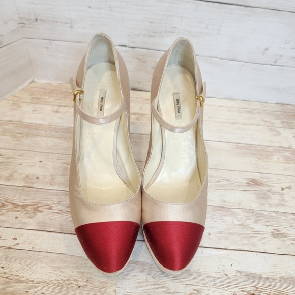 Miu Miu champagne satin platform Mary jane heels with scarlet captoe - Picture 3 of 15